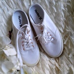 Hurley 'Kayo' Lace Mules